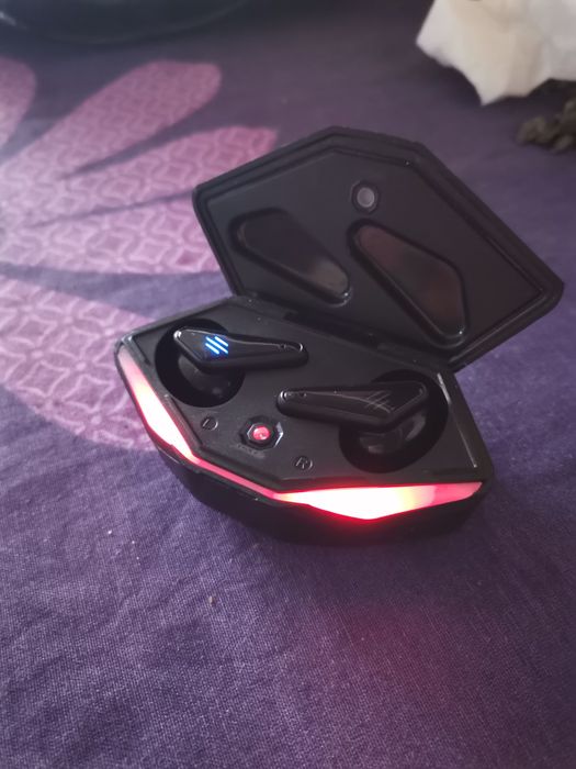 Блутут слушалки оригинални