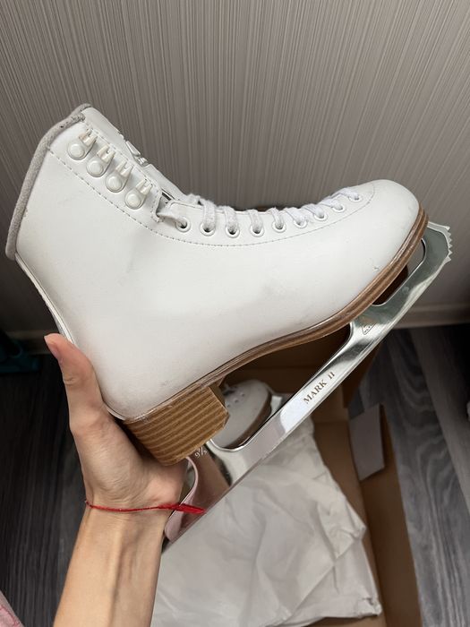 Продам фигурные коньки Jackson Classic 500,