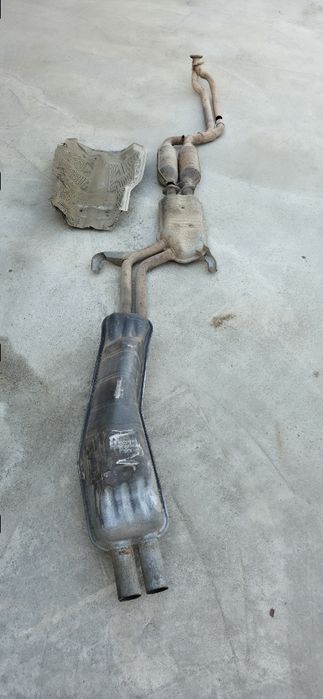 Глушетель бмв525. BMW525