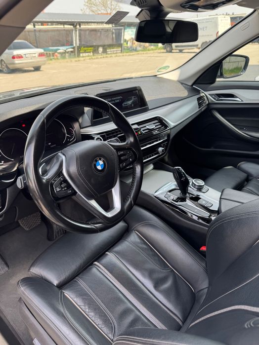 ПРОДАВА СЕ BMW 520d 2018 г