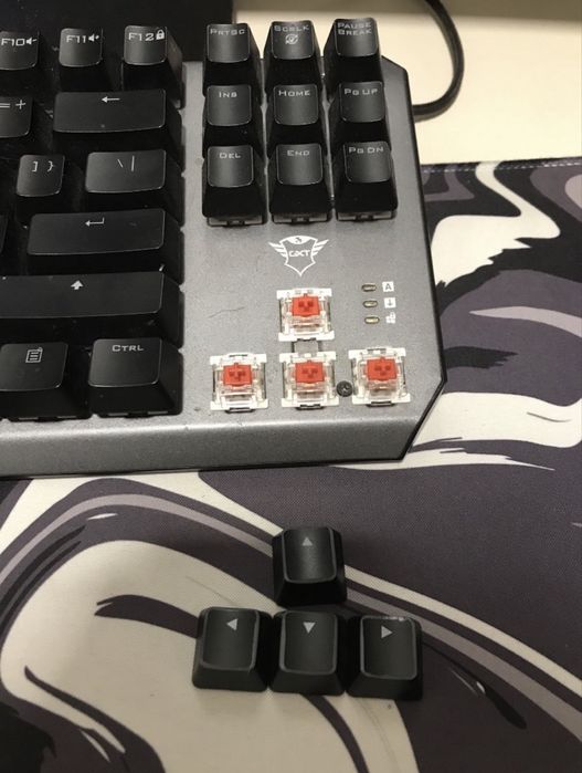 Клавиатура с кабел Trust Gxt Mechanical Illuminated KEYBOARD