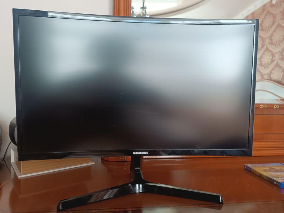 Монитор sumsung.