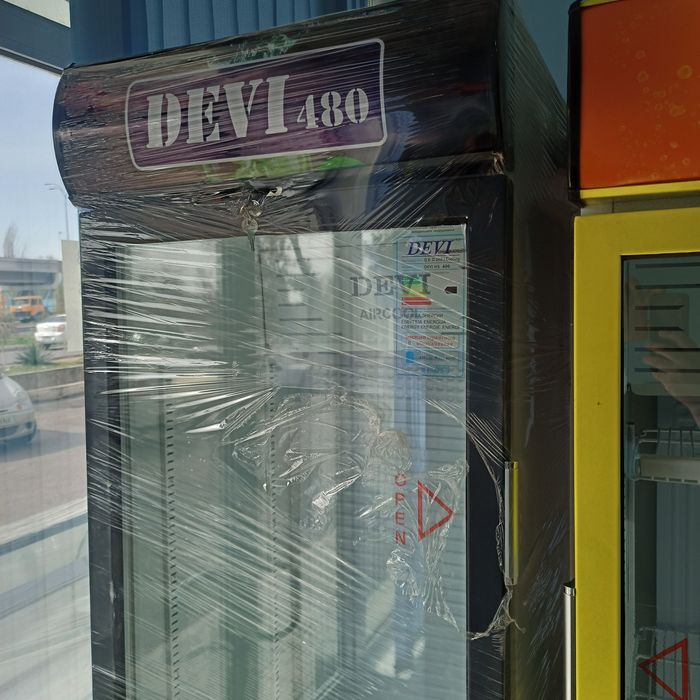 АРЗОН !!! Витриный холодильник" DEVI ".