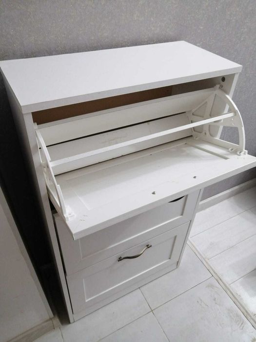 Продается  обувница