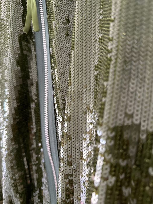 Пайетено яке на ZARA