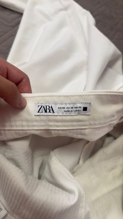 Pantaloni albi Zara marimea 42