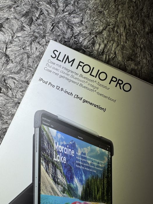 Husa Logitech  noua ipad pro 12,9 inch  gen 3