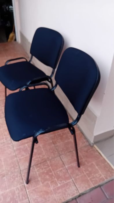 Scaune  , taburet si  birou