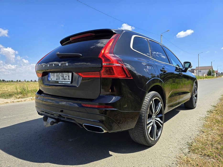 Volvo XC60 2.0 D4 AWD R-Design | Polestar Engineered | Pilot Assist | Harman Kardon | Full LED Matrix | Cârlig | Cameră 360° | Jante 21"