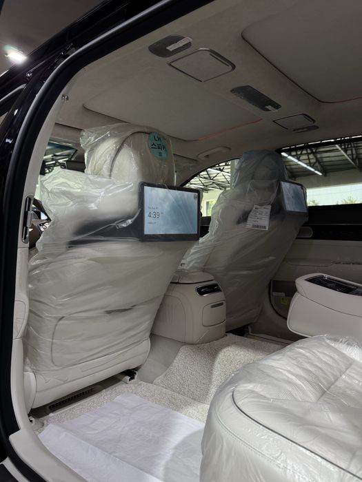 Genesis G90 2025