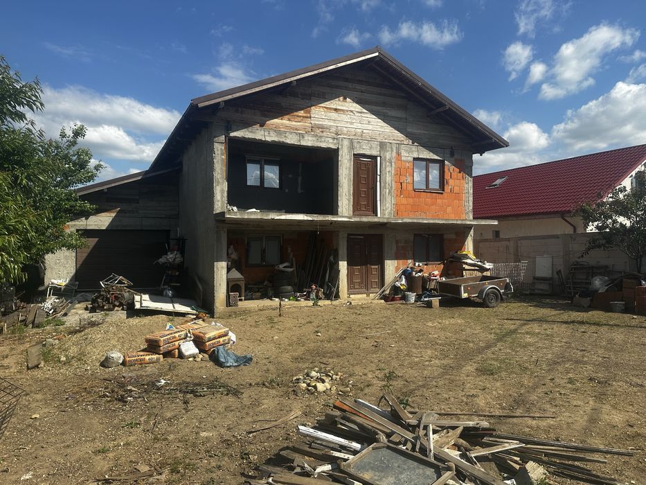 Vand casă comuna Șendreni