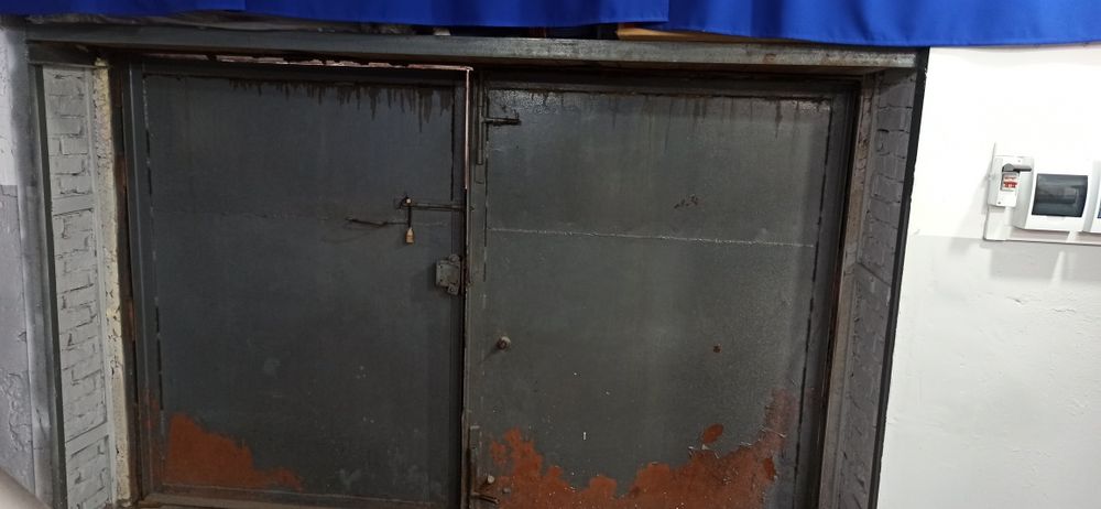 Продам ворота гаражные