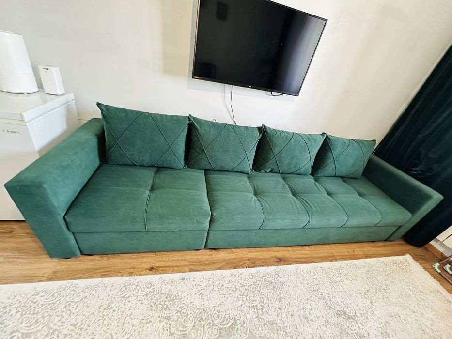 Продам диван 3 метра в очень хорошем состоянии