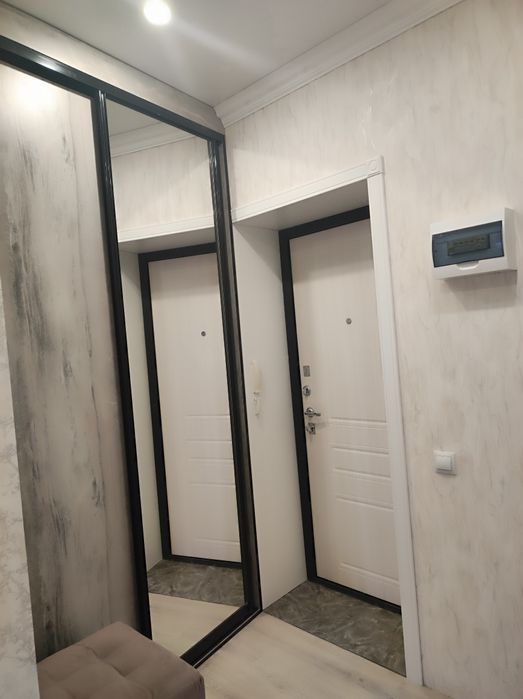 Продам 4х ком кв + подвал 10.5