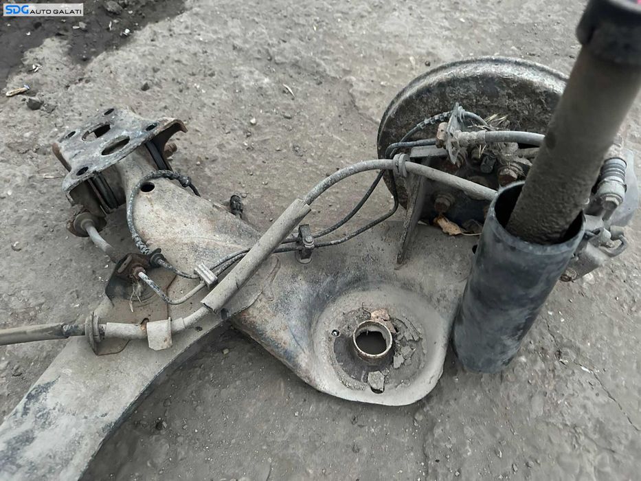 Punte Spate Completa cu Fuzeta Fuzete Lancia Delta 3 2008 - 2014 [X4101]