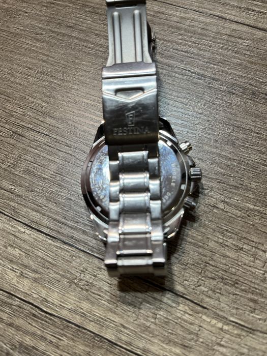 Ceas Festina bratara metal