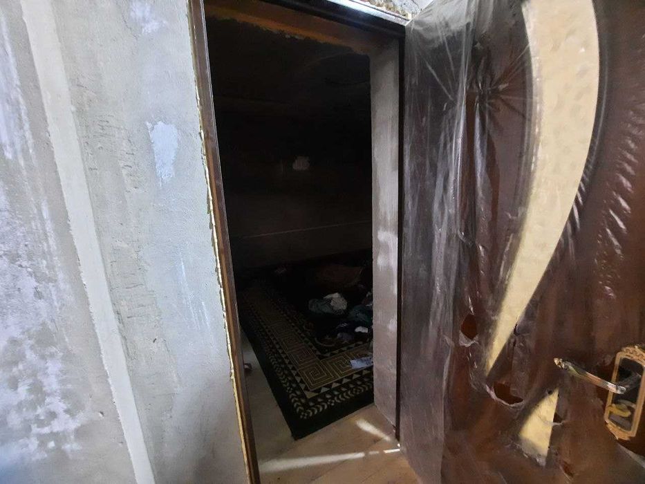 Гулистон шаҳри Обувной (Бахт) участкаларда ҳовли уй сотаман 92 минг