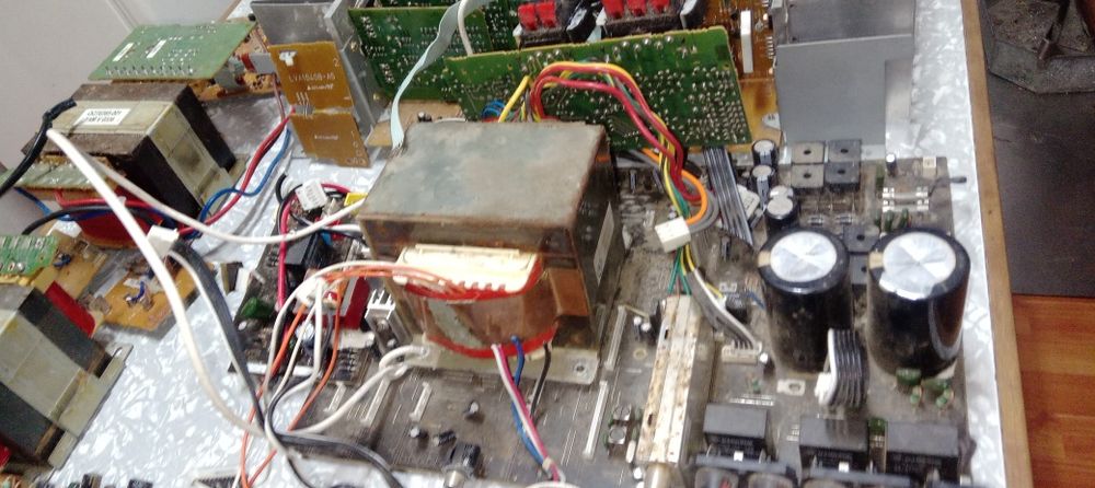POWER  AMP hi-fi 100