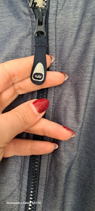 Ново оригинално яке Nike размер Л
