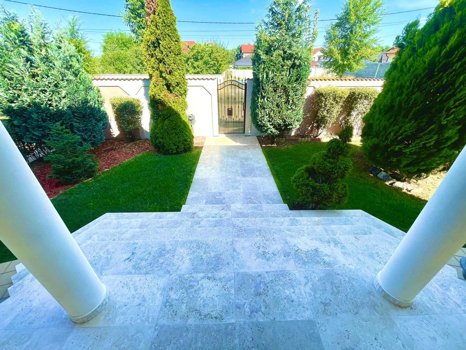 Casa particulara P+E+M (propietar)