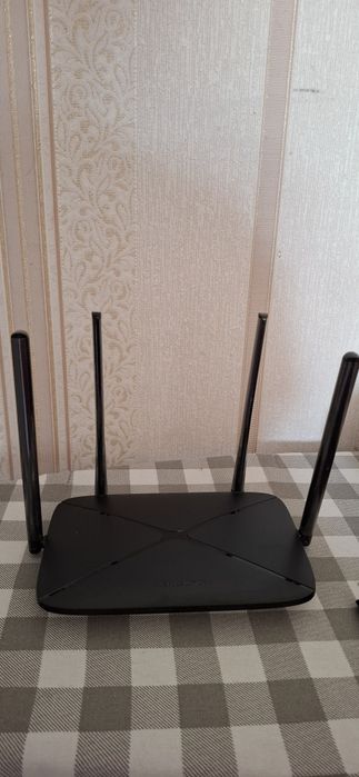 Wi-Fi роутер Mercusys AC12G (AC1300)