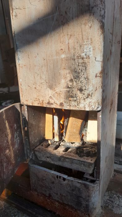 Sobă  din teava patrata 200x200 mm cu grosime 1cm