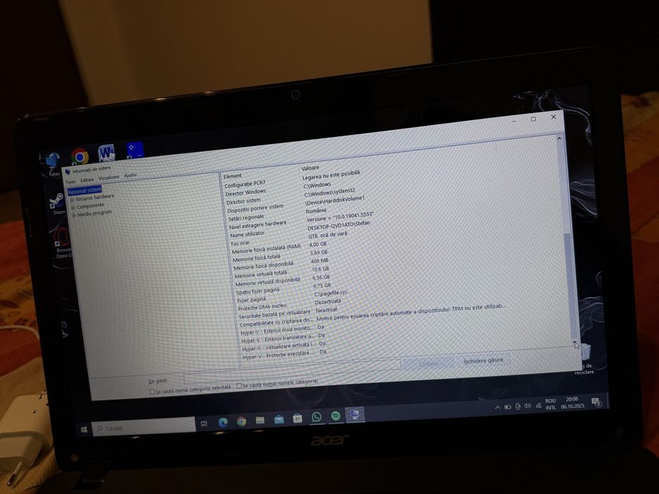 Laptop Acer E1-531