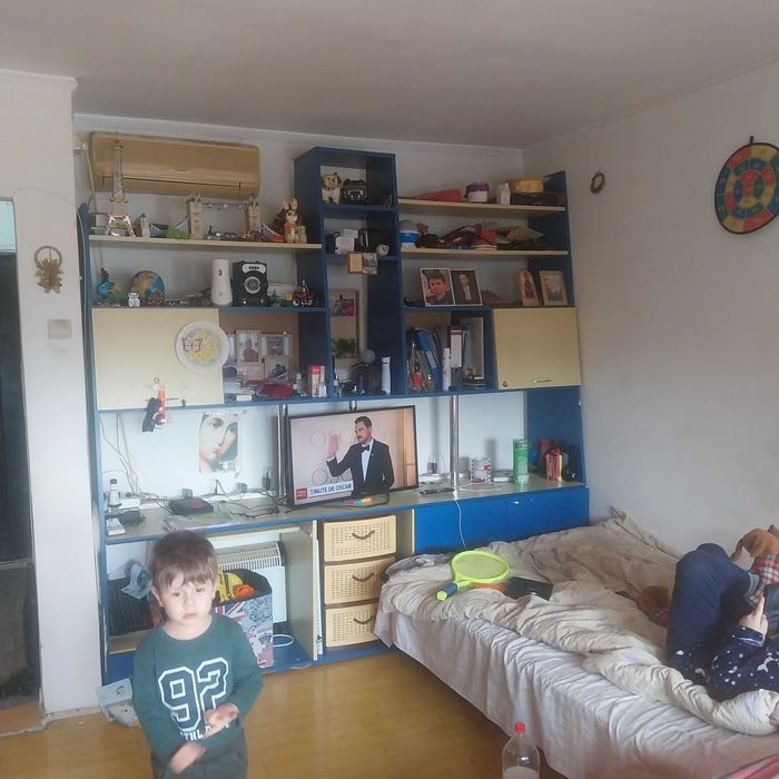 Vând garsonieră open-space