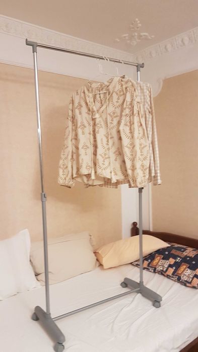 Подвижен щендер за дрехи