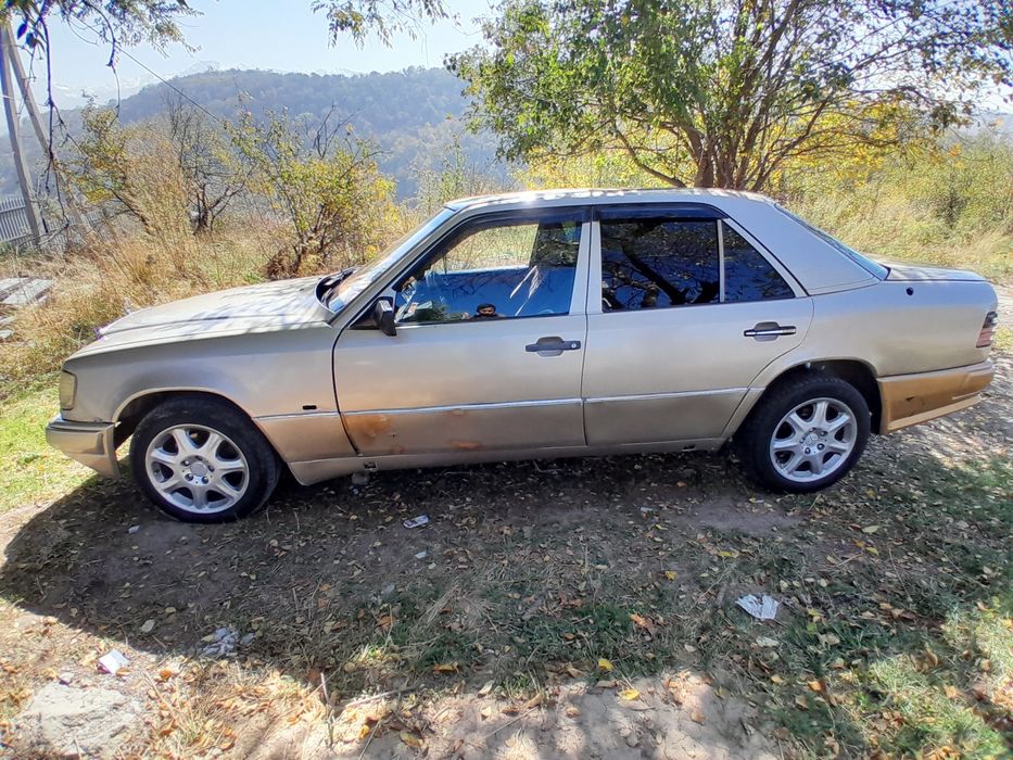 Продам машину mersedes