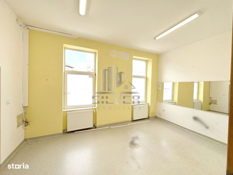 Casa individuala pretabila ptr birouri sau cabinete stomatologice.