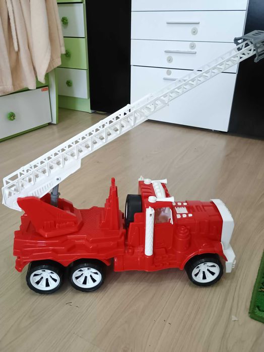 Детска играчка Голяма пожарна