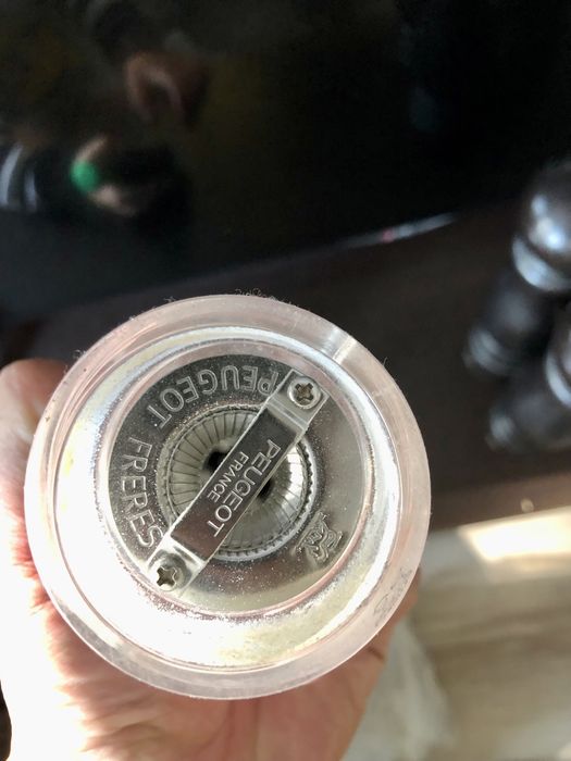 Peugeot-мелачка пипер и сол