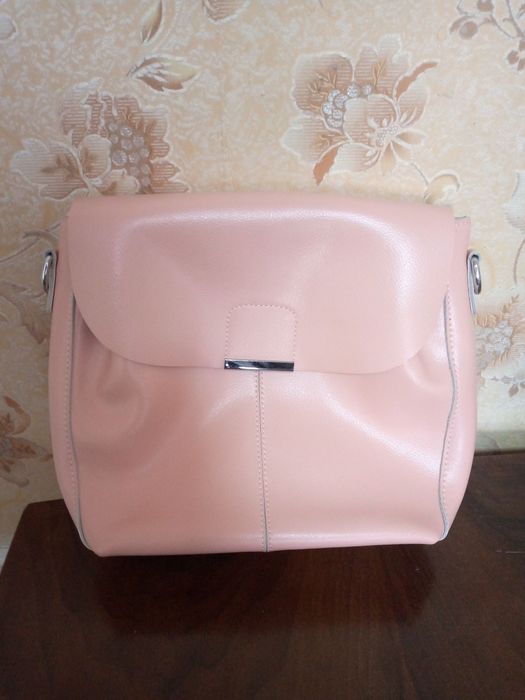 Продаются женские сумки