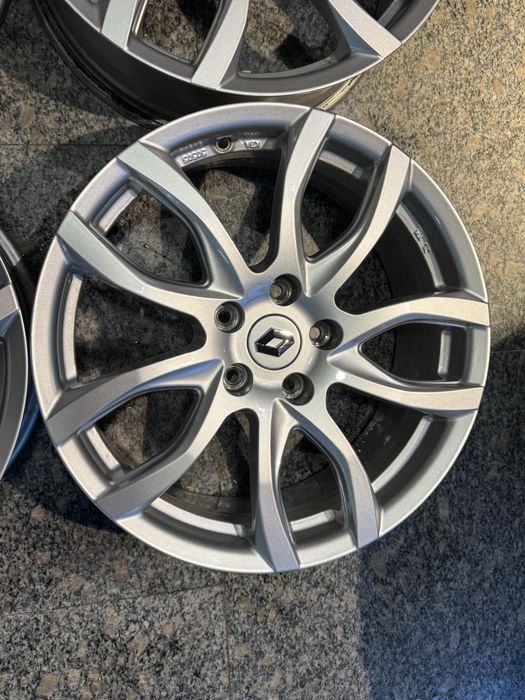 Jante Aliaj 17 5x114.3 Renault Megane Espace Kaptur Talisman Arkana