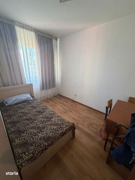 Apartament 3 camere, 52 mp, etaj3/4, cartier Valea Rosie