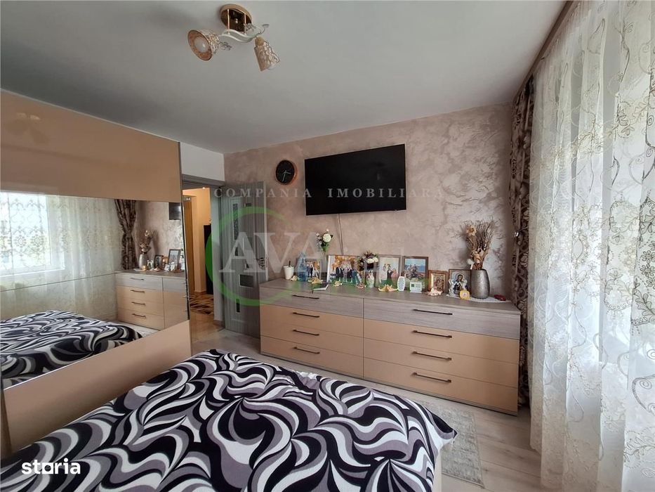 Apartament 3 camere decomandat zona Neagoe Voda