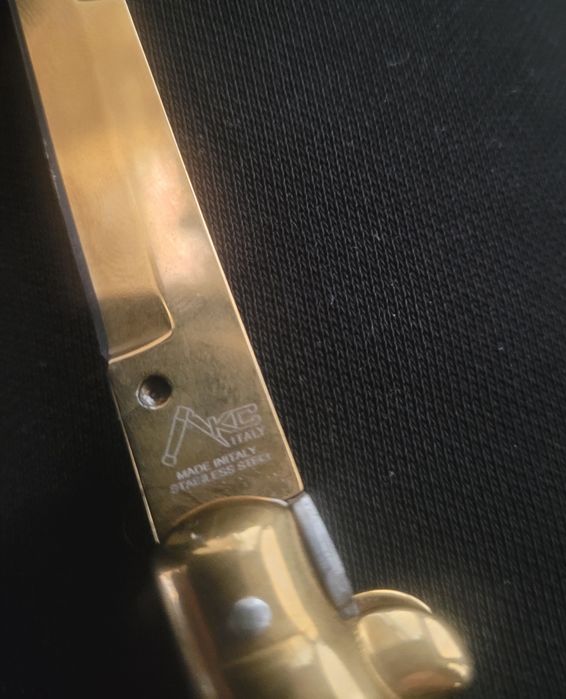 Briceag AKC Italy stiletto
