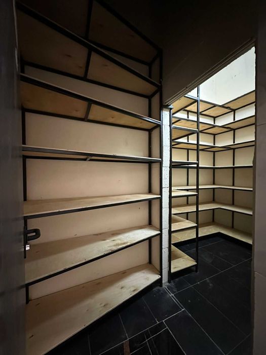 Стеллажи в кладовую, торговое оборудование -сварка это МЫ!