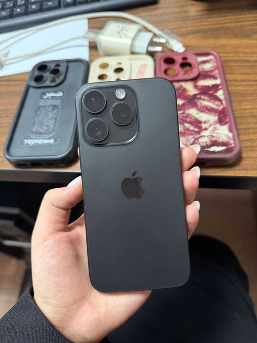 Продам Iphone 15 pro 512gb(ESIM)