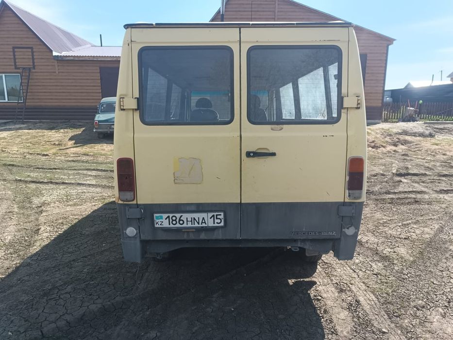 Бусик        мерседес