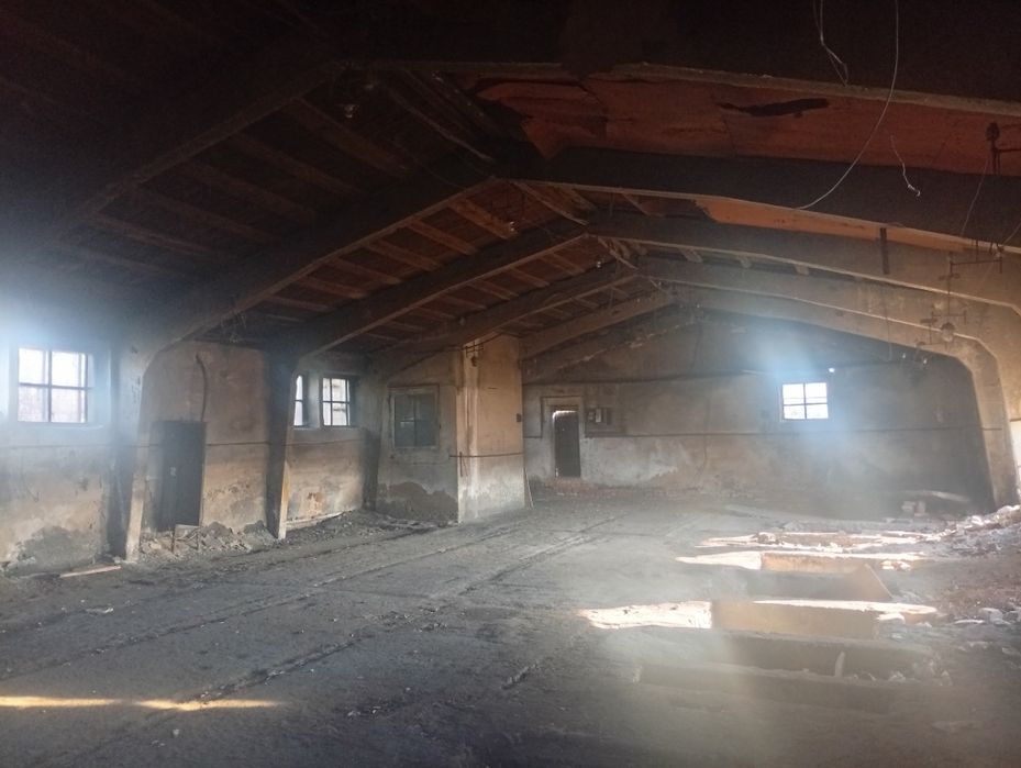 Продам Здание Территорию