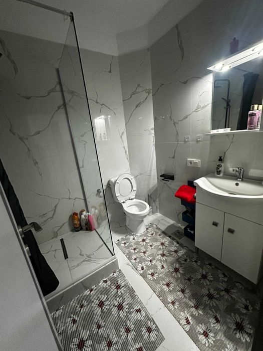 Vand sau inchirez garsoniera Residence Bremad.