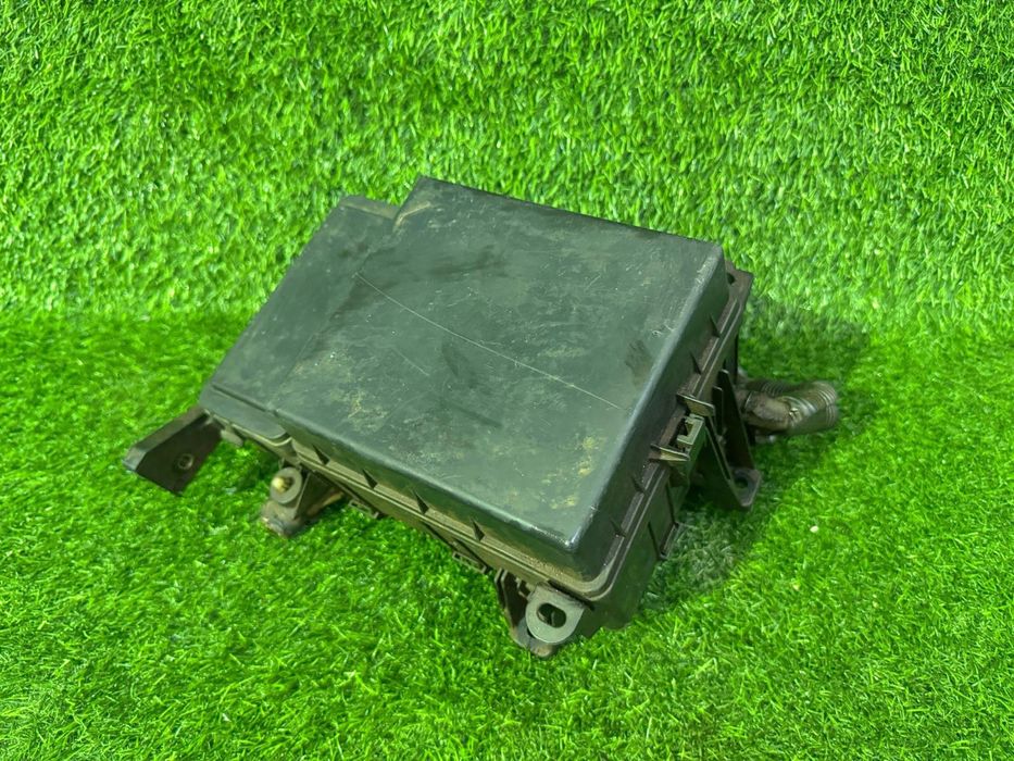 Блок предохранителей Land Cruiser 100/105/LX470
