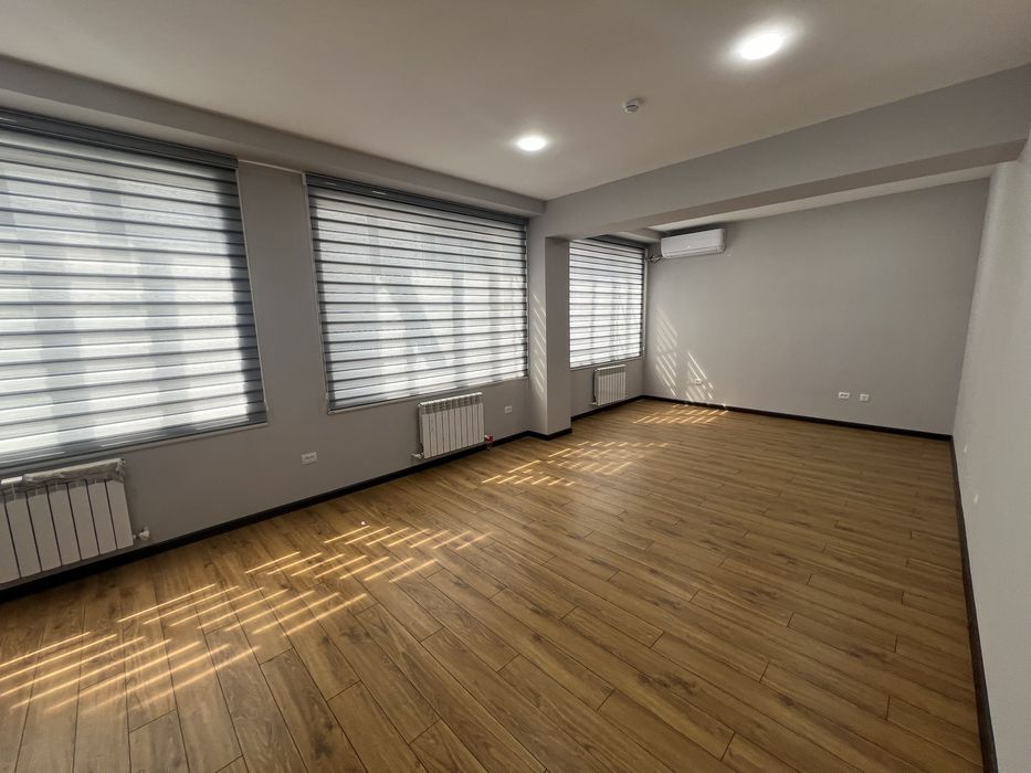 Аренда помещения под ОФИС с новым ремонтом первая линия