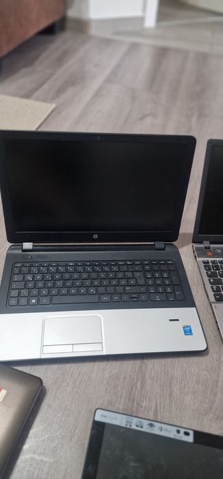 Laptop-uri pentru piese sau reparat