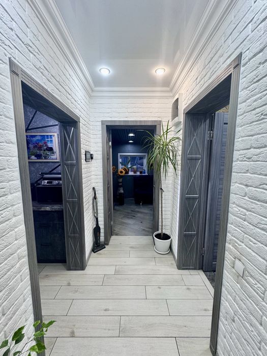 4 комнатный дом, Чкалова, 85 кВ