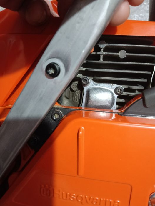 Vând urgent Husqvarna 372 XP-XTORQ