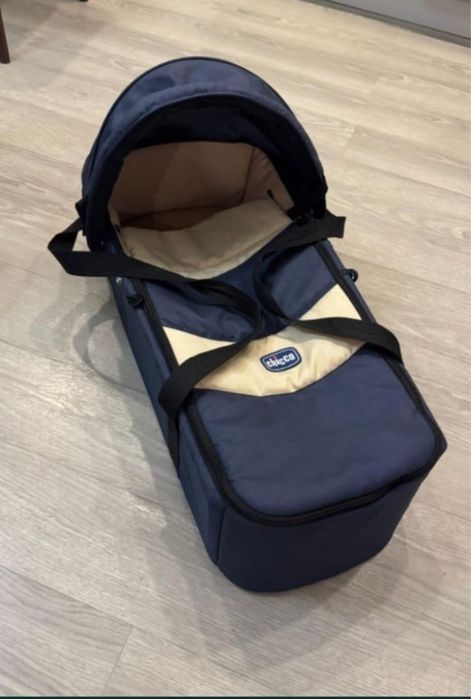 Переноска детская, люлька Chicco