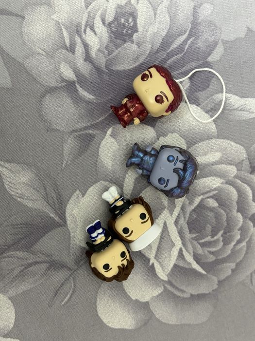 фигурки очень странные дела